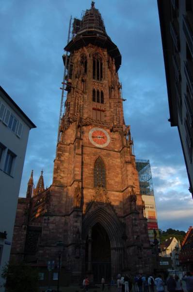 <i><b>572-Freiburger Muenster</b></i>